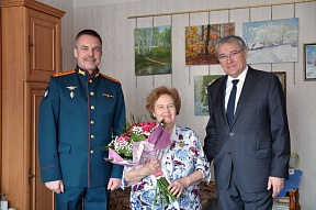О визите Посла России в Венгрии Е.А.Станиславова к Н.В.Комковой, жительнице блокадного Ленинграда